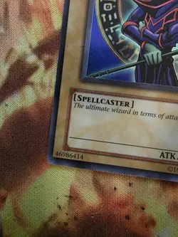 YUGIOH! Dark Magician LOB-005 Ultra Rare Unlimited LP ORIGINAL 2002 PRINT - Image 4