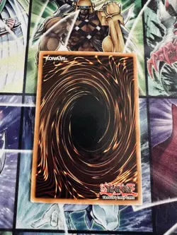 Dark Magician - LOB-005 - Ultra Rare - Unlimited Edition - LP - Image 2
