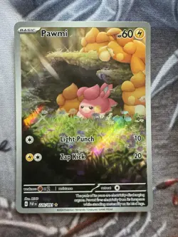 PAWMI 226/091 PALDEAN FATES POKEMON (ILLUSTRATION RARE, NM) - Image 1