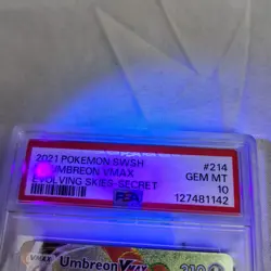 PSA 10 Pokemon Umbreon VMAX 214/203 Evolving Skies Rainbow Secret Rare Holo - Image 3
