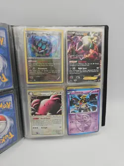 Pokemon Card Mixed Lot of 47-Undaunted, Black & White, Platinum Cracked Ice Holo - Image 3