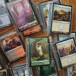 MTG Basic Land Lot With Some Full Art Lands, Non-Basic Land & Tokens 800+ Cards - Image 3