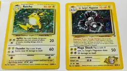 Lot of 10 Vintage Wizards of the Coast Holographic Pokemon TCG Trading Cards - Image 5
