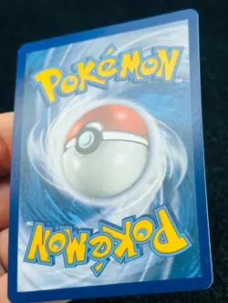Genesect V 185/264 - LP - NM - Pokemon TCG Card - Image 4