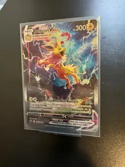 Jolteon VMAX SWSH184 SWSH: Sword & Shield Promo Cards Holo - Image 1