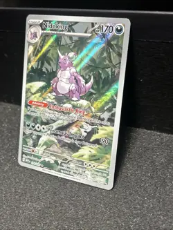 Pokemon TCG Nidoking Scarlet and Violet 151 Illustration Rare Card 174/165 - Image 3