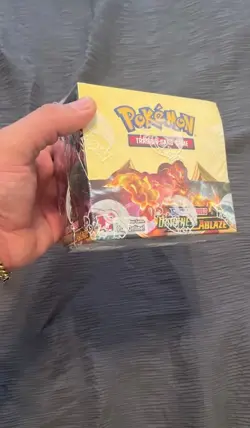 Pokemon TCG Darkness Ablaze Sword & Shield Darkness Ablaze Booster Box, 36... 1037187595714 - Image 1