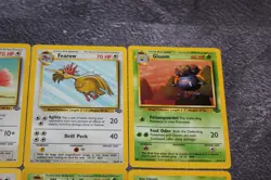 Lot of 31 Vintage Pokemon Cards Jungle Starter Set from 1999, All Different - Image 4