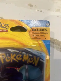 Pokemon chilling reign Pack 30 Cards 2 Foils And Bonus Sealed - Image 2