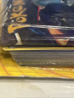 Pokemon chilling reign Pack 30 Cards 2 Foils And Bonus Sealed - Image 3