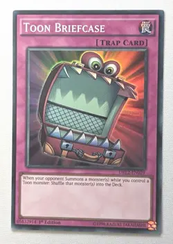Toon Briefcase (DRL2-EN029) - Super Rare - 1st Edition LP - Image 1