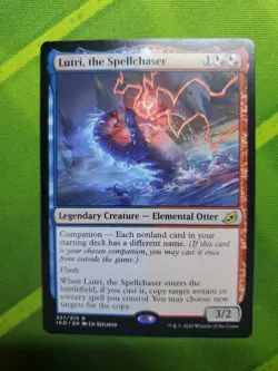 Lutri, the Spellchaser Ikoria: Lair of Behemoths MTG NM - Image 1