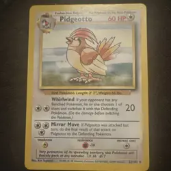 Pokemon TCG Pidgeotto Base Set 22/102 Unlimited Rare, LP Condition Vintage - Image 1