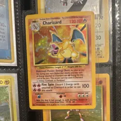 Pokemon TCG Base Set Charizard 4/102 Regular 1999 Wizards of the Coast Card - Image 1