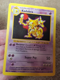 1999 POKEMON TCG BASE SET SHADOWLESS KADABRA CARD 32/102 - Image 1