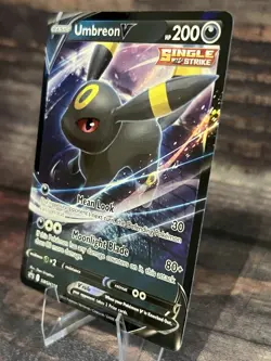Pokemon TCG Umbreon v SWSH203 Black Star Promo Card NM Condition - Image 3