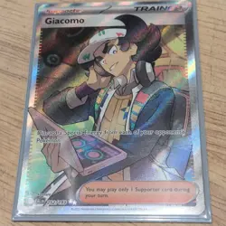 Pokemon Giacomo 252/193 Sv02: Paldea Evolved Full Art Trainer Holo Ultra Rare - Image 1