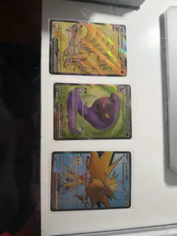 POKEMON TCG lot Of 3 (151 Cards) - Image 1