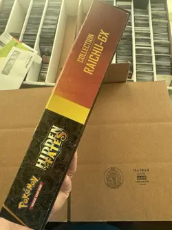 Pokemon TCG Hidden Fates Raichu GX Collection Box New Factory Sealed 728192512490 - Image 3