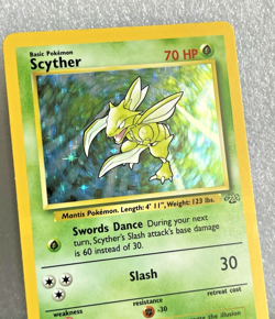 Scyther 10/64 Holo Jungle Pokemon Card LP+ Vintage 1999 WOTC Holographic - Image 3