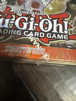 YUGIOH! 2018 Jaden Yuki Mega-Tin! NEW Factory Sealed Ripped - Image 2