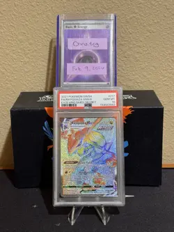 Pokemon Rayquaza VMAX Evolving Skies Secret Holo Card 217/203 PSA 10 - Image 1