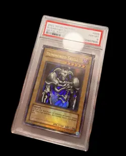 2002 Yu-Gi-Oh! Summoned Skull MRD-003 Ultra Rare PSA 8- FULL HOLO BLEED 🩸 - Image 2