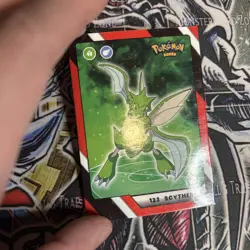 2025 Pokemon Kanto Full House - Circles Holo Common - Scyther #123 - Image 2