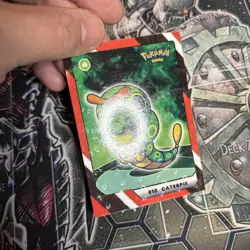2025 Pokemon Kanto Full House - Circles Holo Common - Caterpie #010 - Image 2