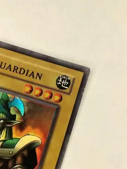 Yu-Gi-Oh! TCG Celtic Guardian LOB-007 Super Rare LP - Image 3
