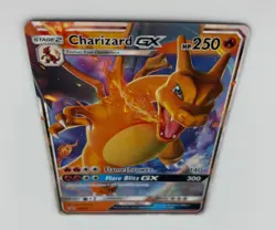 Pokemon TCG - Hidden Fates Black Star Promo 1 Charizard GX SM211 (A) - Image 4