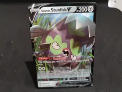 Galarian Stunfisk V 128/189 Darkness Ablaze Ultra Rare Pokemon Card NM - Image 1