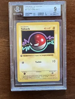 1999 Pokemon Voltorb Base Set 1st Edition Holo Rare 067/102 BGS 9 - Image 1