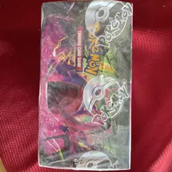 Pokemon TCG: Sword & Shield Fusion Strike Booster Box Sealed - Image 2