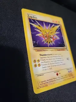 Zapdos 30/62 Unlimited Non-Holo Rare Pokemon TCG Fossil Card NM/LP+ Condition - Image 2