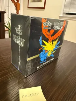 Pokemon TCG: Hidden Fates Elite Trainer Box ETB New Factory Sealed - Image 2
