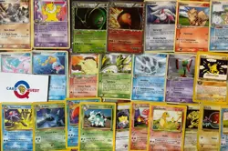 Lotto POKEMON 300+ Carte VINTAGE/con Holo Rare (set Base/jungle/fossil/neo) - Image 1