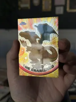 Topps Chrome Pokemon Charizard #06 - Image 2