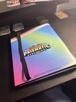 Eevee Binder - Prismatic Evolutions - Pokemon TCG - used but good condition - Image 3