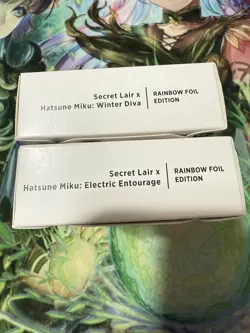 MTG Secret Lair x Hatsune Miku: Winter Diva / Electric Entourage * Rainbow Foil - Image 1