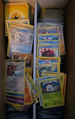 10+ Pounds Of 2000+ Almost All Non-holo Pokemon Card Bulk lot -BW-SV Eras NM-MP - Image 1
