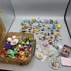 Huge Lot Vintage Pokemon Action Figures - Bandai, Tomy, Etc - Japanese - Image 1