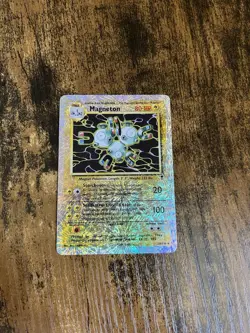 Pokemon TCG Magneton 28/110 Reverse Holo Rare Legendary Collection - Image 1