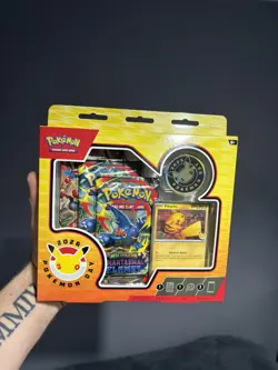 Pokemon TCG Pokemon Day 2026 Collection Box IN HAND!!!🚚✅ - Image 1