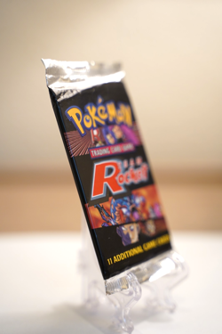Pokemon Team Rocket Unlimited Booster Pack Factory Sealed WOTC 2000 Vintage TCG - Image 4