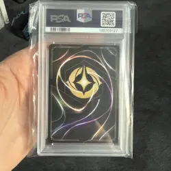 2024 DISNEY LORCANA EN P2-PROMO LILO GIFT BOX #25 LILO - ESCAPE ARTIST PSA 9 - Image 3