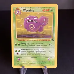 Weezing - 45/62 Fossil Unlimited Uncommon Pokemon - LP - Image 1