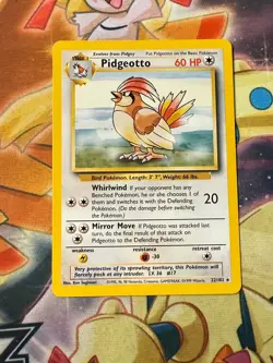 Pidgeotto 22/102 Base Set - Rare Pokemon Card - NM - Image 1