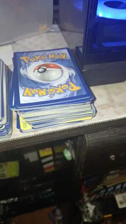 Pokemon Card Lot Bulk 775 cards modern cards look in description - Image 5