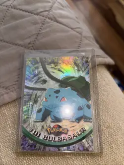 1999 Topps #01 Bulbasaur Rainbow Foil TV Pokemon Animation Series 1 Blue Logo NM - Image 3
